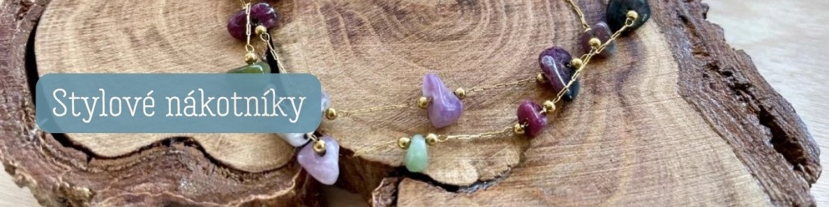 Náhrdelníky z říčních perel